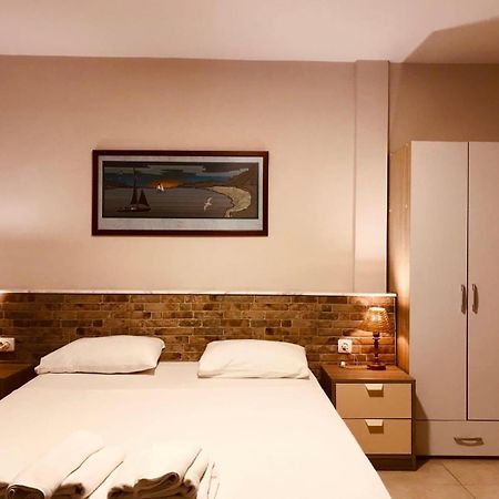 Bayram Hotel Çeşme エクステリア 写真
