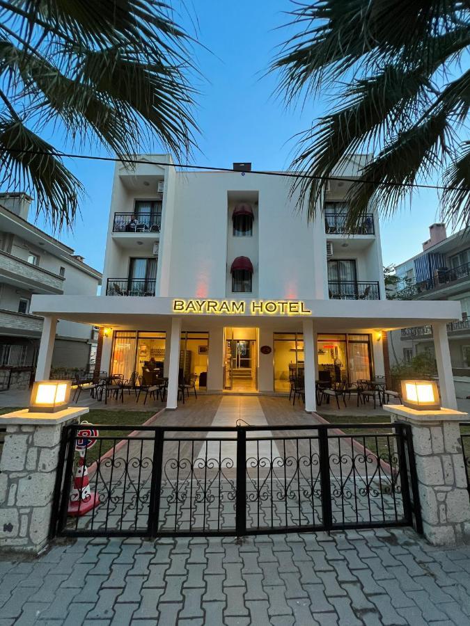 Bayram Hotel Çeşme エクステリア 写真