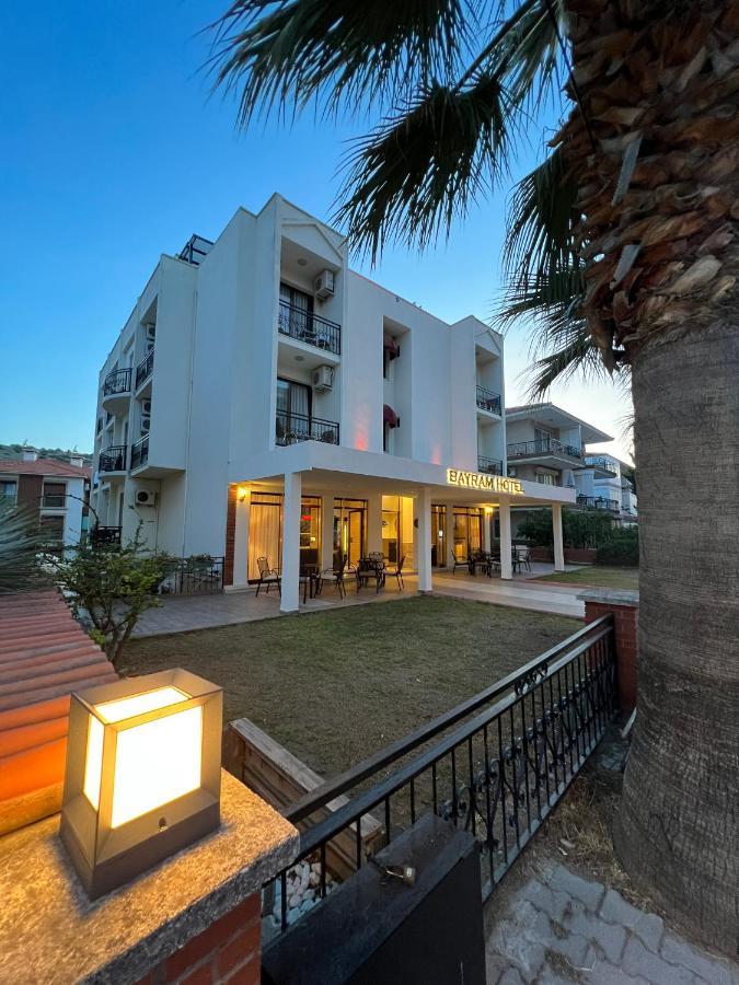 Bayram Hotel Çeşme エクステリア 写真