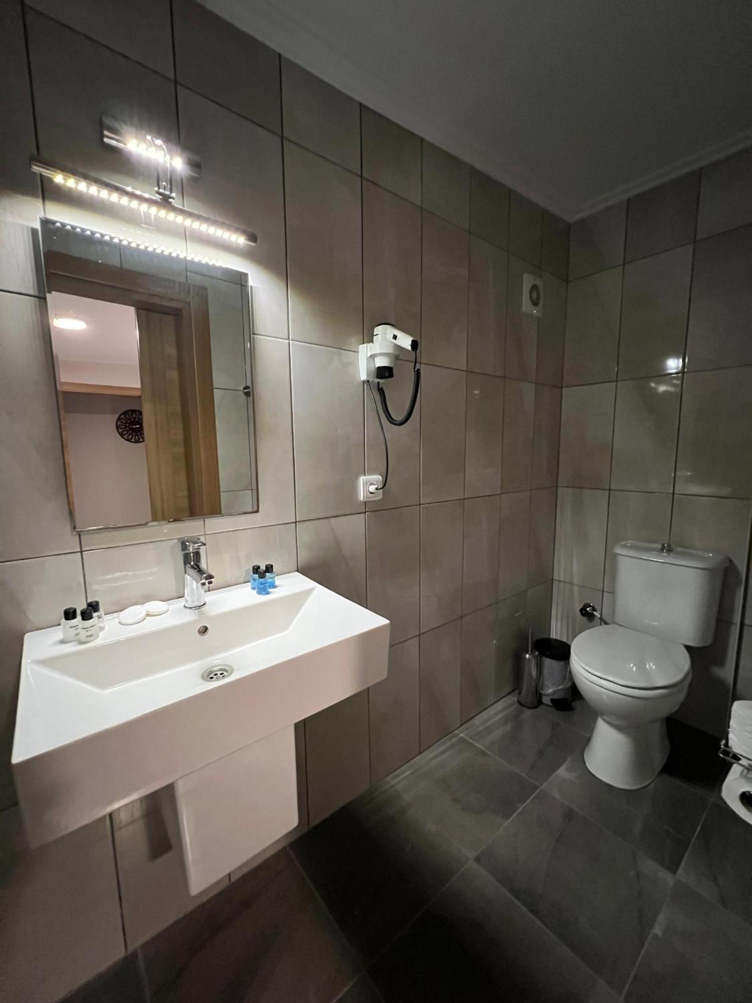 Bayram Hotel Çeşme エクステリア 写真